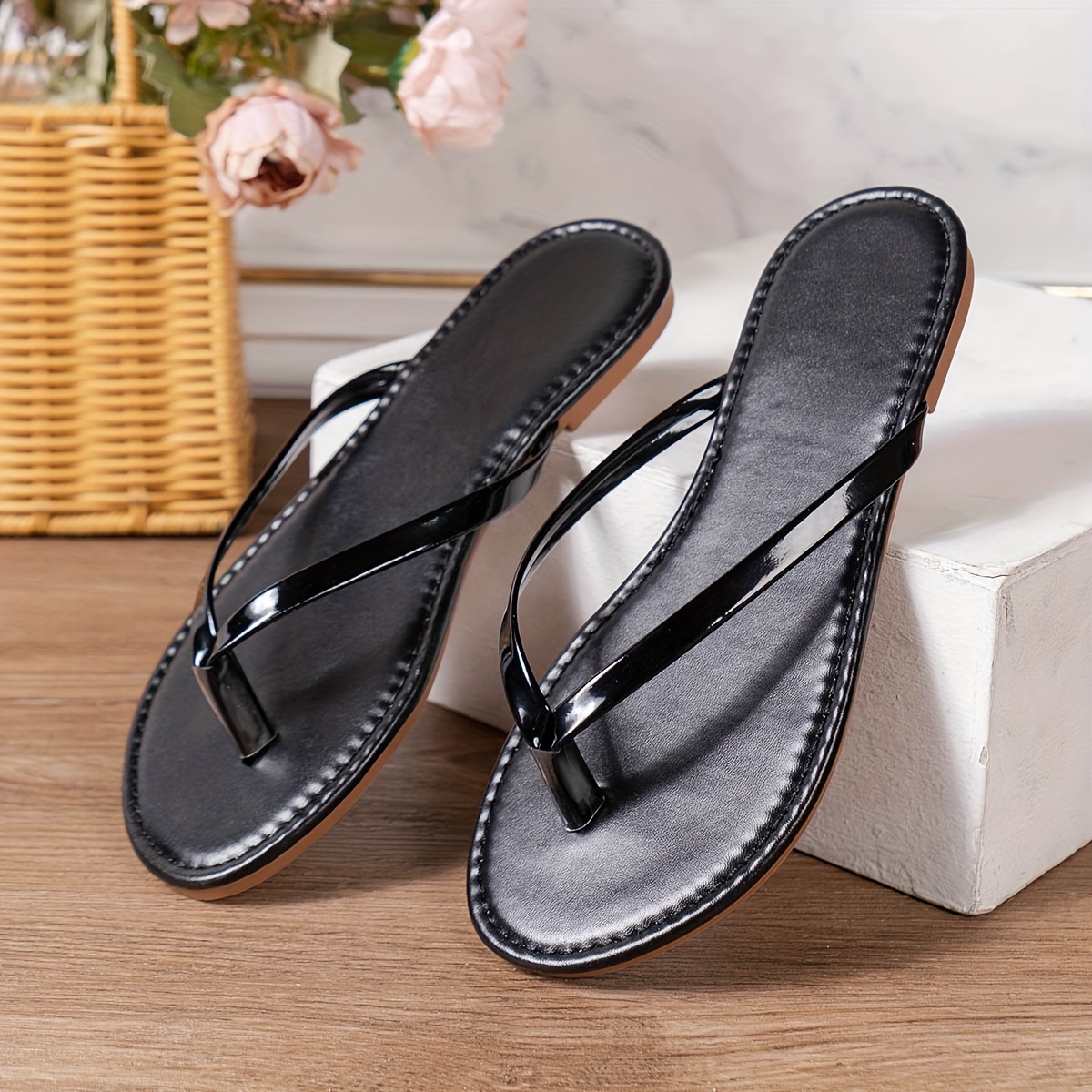 Women s Solid Color Flip Flops, Casual Clip Toe Summer Shoes, Women s Lightweight Beach Shoes details 13